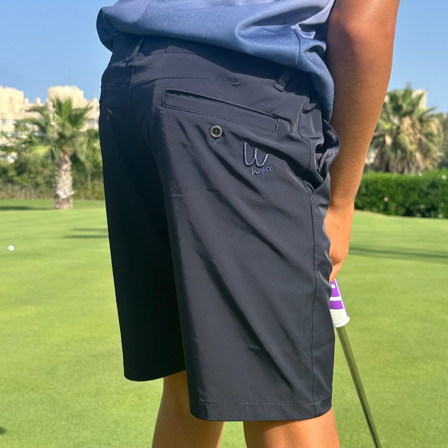 Bermuda golf azul marino para niño