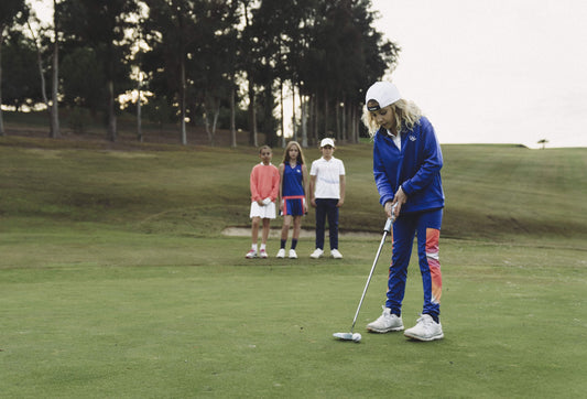 Descubre las competiciones de golf para niños: de Andalucía a Europa, ¡un viaje de éxitos y estilo!